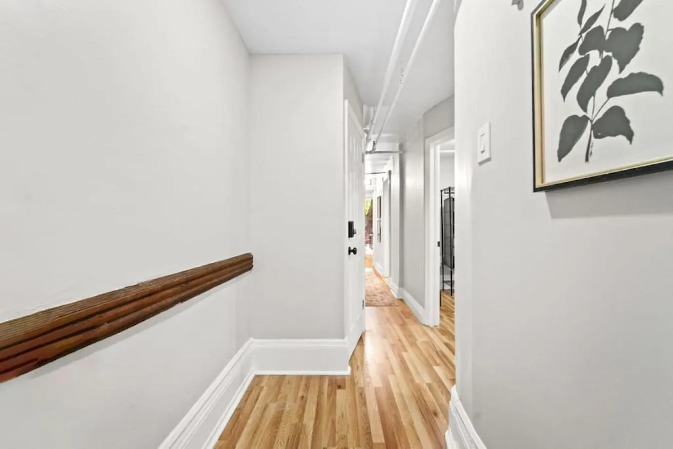 Newly Renovated 2Br W Rare Private Backyard And Bbq Villa New York
