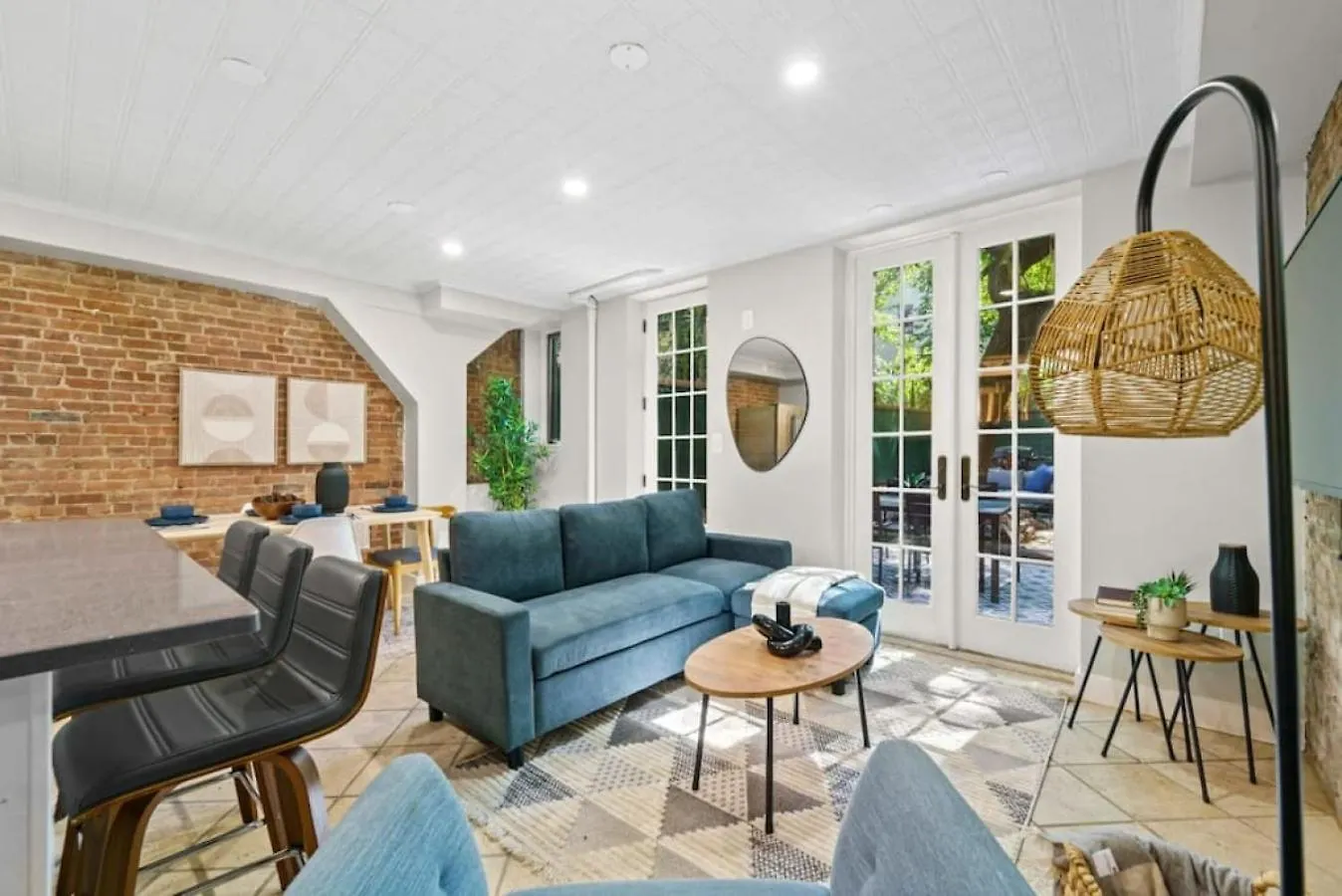 Newly Renovated 2Br W Rare Private Backyard And Bbq Villa New York Holiday home